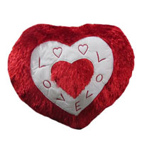 Christmas Gifts to Mumbai Same Day Delivery. Deliver Heart Shape Pillow in Mumbai