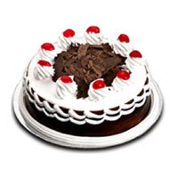 Valentine's Day Cakes to Mumbai : 1/2 Kg Black Forest Cake to Mumbai