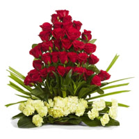 Basket of 50 Red Roses 25 Yellow Carnations Flower to Mumbai on Friendship Day for Men and Women