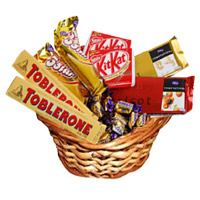 Buy Assorted Basket of Diwali Chocolate to Mumbai