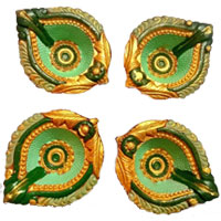 Online Diwali Gifts to Mumbai. 4 Big Handcrafted Diya to Vashi