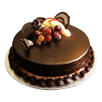 Home Delivery of Cakes in Mumbai. 1 Kg Eggless Chocolate Truffle Cake From 5 Star Bakery