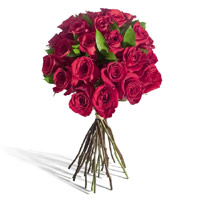 Best Online Florist in Mumbai on New Year. Red Roses Bouquet 12 Flowers to Mumbai