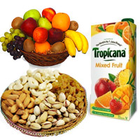 Online Christmas Gifts in Mumbai consisting 1 Kg Fresh Fruits Basket with 500 gm Mix Dry Fruits in Pune and 1 ltr Mix Fruit Juice