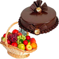 Deliver Gifts for Your Best Friend  1 Kg Fresh Fruits Basket with 500 gm Chocolate Truffle Cake to Mumbai