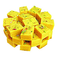 Online Friendship Day Gifts Delivery of 1 Kg Soan Papdi to Mumbai