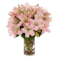 5 Pink Lily in Flower Vase in Mumbai. New Year Flowers in Mumbai