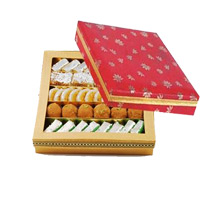 Deliver Diwali Gifts in Mumbai consisting 500gm Assorted Sweets to Mumbai