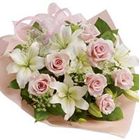 Arrangement of Flowers to Mumbai