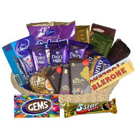 Order Diwali Gifts in mumbai including Basket of Exotic Chocolates to Vashi