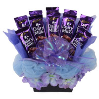 Best New Year Gifts to Mumbai consisting Dairy Milk Chocolate Basket 10 Chocolates to Navi Mumbai