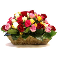 Deliver Christmas Flowers in Mumbai. Mixed Roses Basket 50 Flowers in Thane