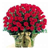 New Year Flowers in Mumbai Same Day having Red Roses Basket 75 Flowers to Vashi