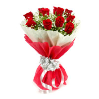 Fresh Valentine's Day Roses Bouquet to Akola