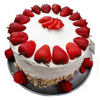 Send Cake to Frined, Exclusive Gift of 3 Kg Strawberry Cake to Mumbai From 5 Star Hotel
